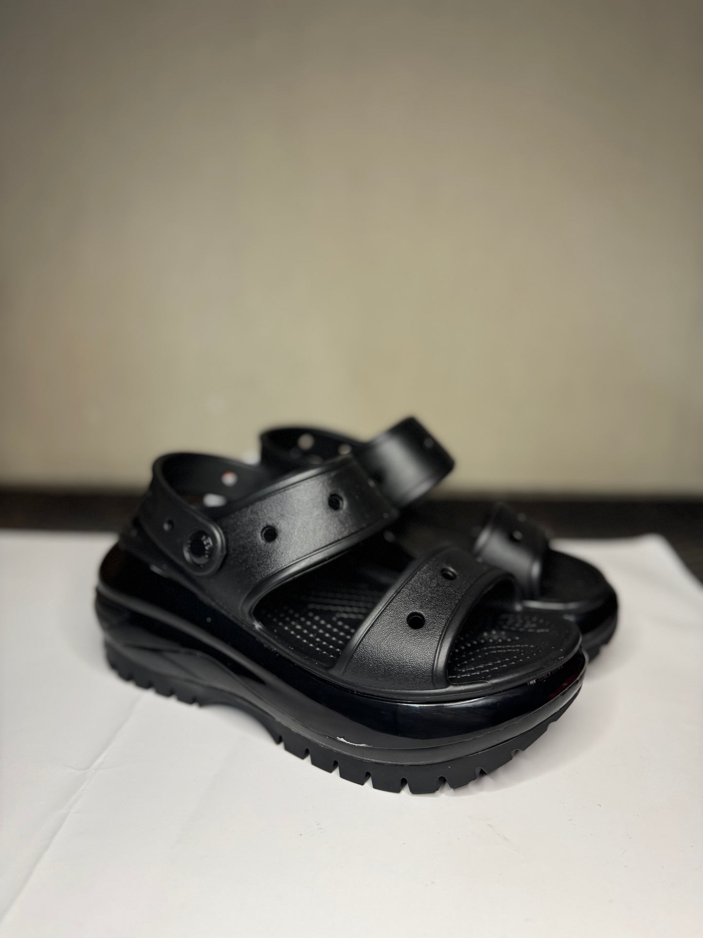 Mega crush sandals